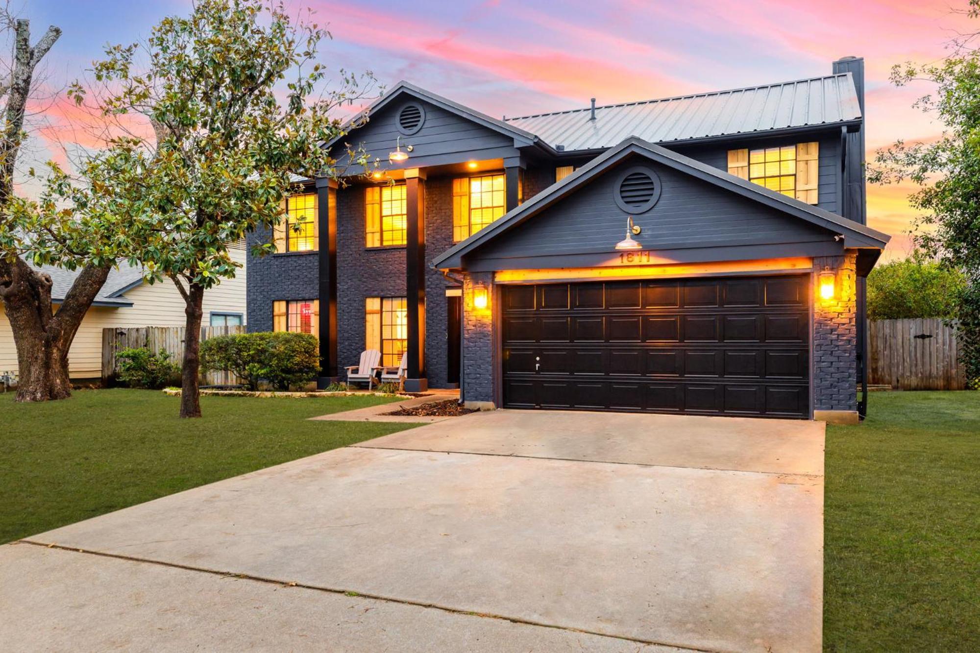 Timeless-Texas-Inn - Heated Pool Oasis & Lux Vibe Round Rock Exteriör bild