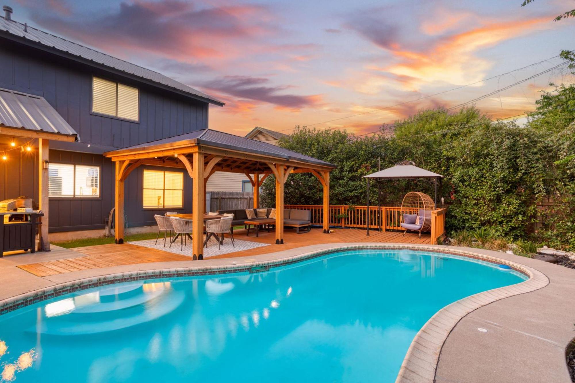 Timeless-Texas-Inn - Heated Pool Oasis & Lux Vibe Round Rock Exteriör bild